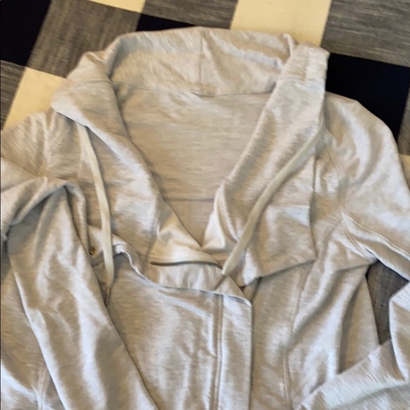 Light Gray Lululemon ZIP Sweatshirt - Picture 4 of 5